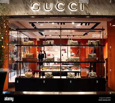 galleria cavour gucci|Galleria Cavour, Shopping in Emilia Romagna, Italy.